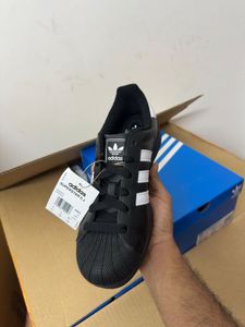 Adidas Superstar Sneakers