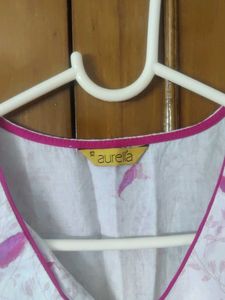 Floral Sleeveless Kurta