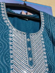 Elegant Teal Embroidered Kurta