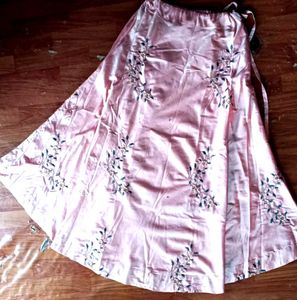 Elegant Embroidered Lehenga Set.