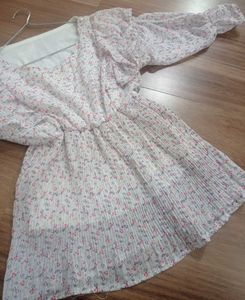Clinched Waist Top For Summers (Floral Print)