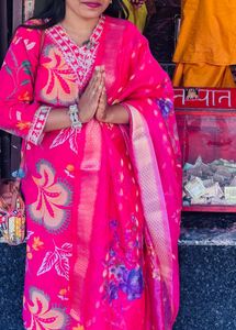 Elegant Pink Floral Kurta Set