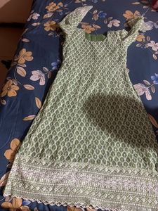 Elegant Green Embroidered Kurta
