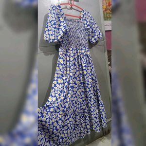 Floral Print Smocked Midi Dress