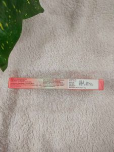 Love Earth Lip Gloss. Shade Dreamy Night