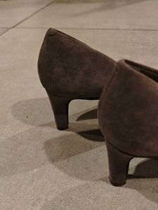 Grey Suede Heeled Pumps