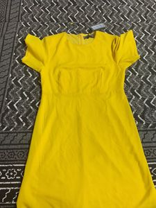 A Beautiful Lemon Chrome Vero Moda Dress For Casua