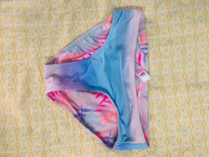 Bundle of 6 Branded Mix Bikini Bottoms