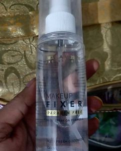 Makeup Fixer Spray