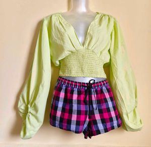 Size M🎁Buy 2 Get 1 Free 🎁 Trendy Green Crop Top