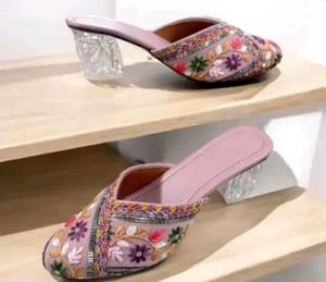 🆕 🆕 Embroidered Heel Mules⛸️