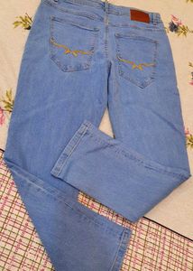 Ice Blue Straight Fit Jeans .BRAND NEW💜