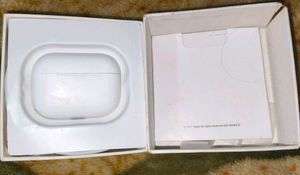 apple brand airpods Pro buds wireless charging cas