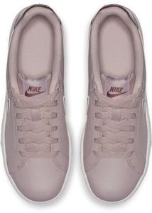 Original Nike Court Royale Tennis Shoes (women)