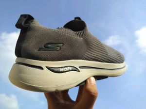 ☔OG SKETCHERS GO WALK