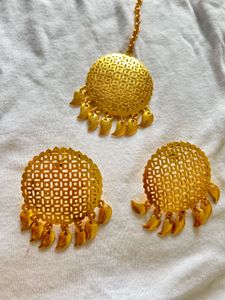 Golden Earrings And Maangtika Set