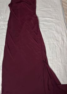 SALE⁉️ZUDIO COWL NECK BURGUNDY BODYCON