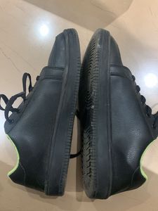 Black Sneakers For Boy 6-8 Years UK Size 4