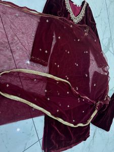 Premium Maroon Velvet Suit With Net Duppata