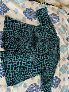 Chic Animal Print Top