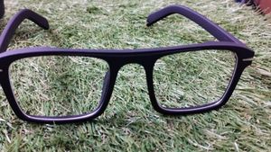 Sunglasses With Broad Frame