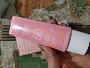 Dot & Key Sunscreen SPF 50