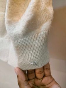 Size S Knitted Top