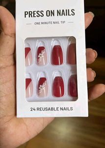 Red &amp; White Flower Press-On Nails