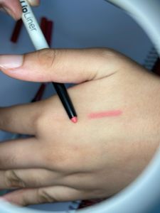 Nude Lip Liner