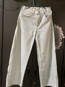 Women Levis Jeans