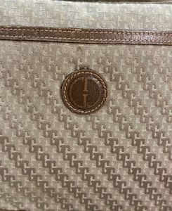 Auth Gucci Vintage 1973 Logo Gold Plated Bag