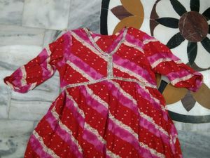 Aaliyah Cut Red &amp; Pink Bandhani Frock