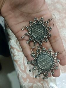 2 Everstylish New Silver Jewellery Earrings