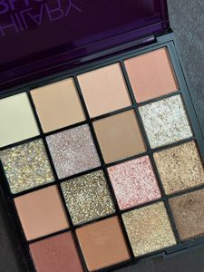 Hilary Rhoda Eyeshadow Palette