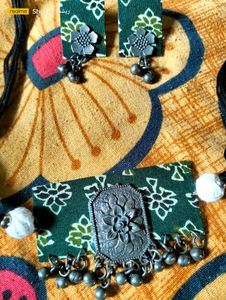 New Handmade Choker