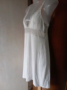 Chic White Lace-Trim Nightdress