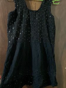 Black Sleeveless Dress