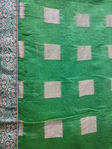 Green &amp; Gold Patterned Saree💚