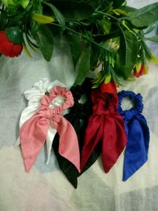 "5 Stylish Scrunchies  – Limited Time