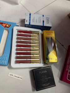 Mixed Makeup Bundle skincare lipstick compact pack