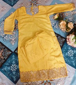 Yellow Lace Up Salwar Kameez