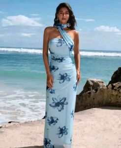 Elegant Blue Floral Maxi Dress