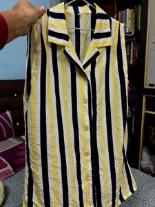 Striped Sleeveless Blouse