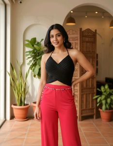 Black Sleeveless Top