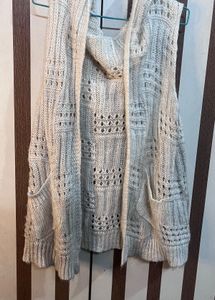 Knitted Sleeveless Hoodie