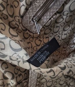 Y2K Authentic Guess Hobo Bag 💼