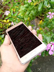 Samsung J7 max