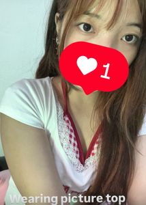 Cute White &#39;Forever 18&#39; Top
