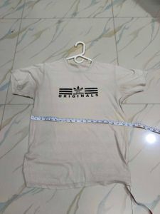 Title: Retro Adidas Baggy T-Shirt Duo 😎👕