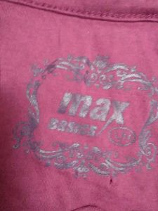 Red 3/4 Sleeve Top